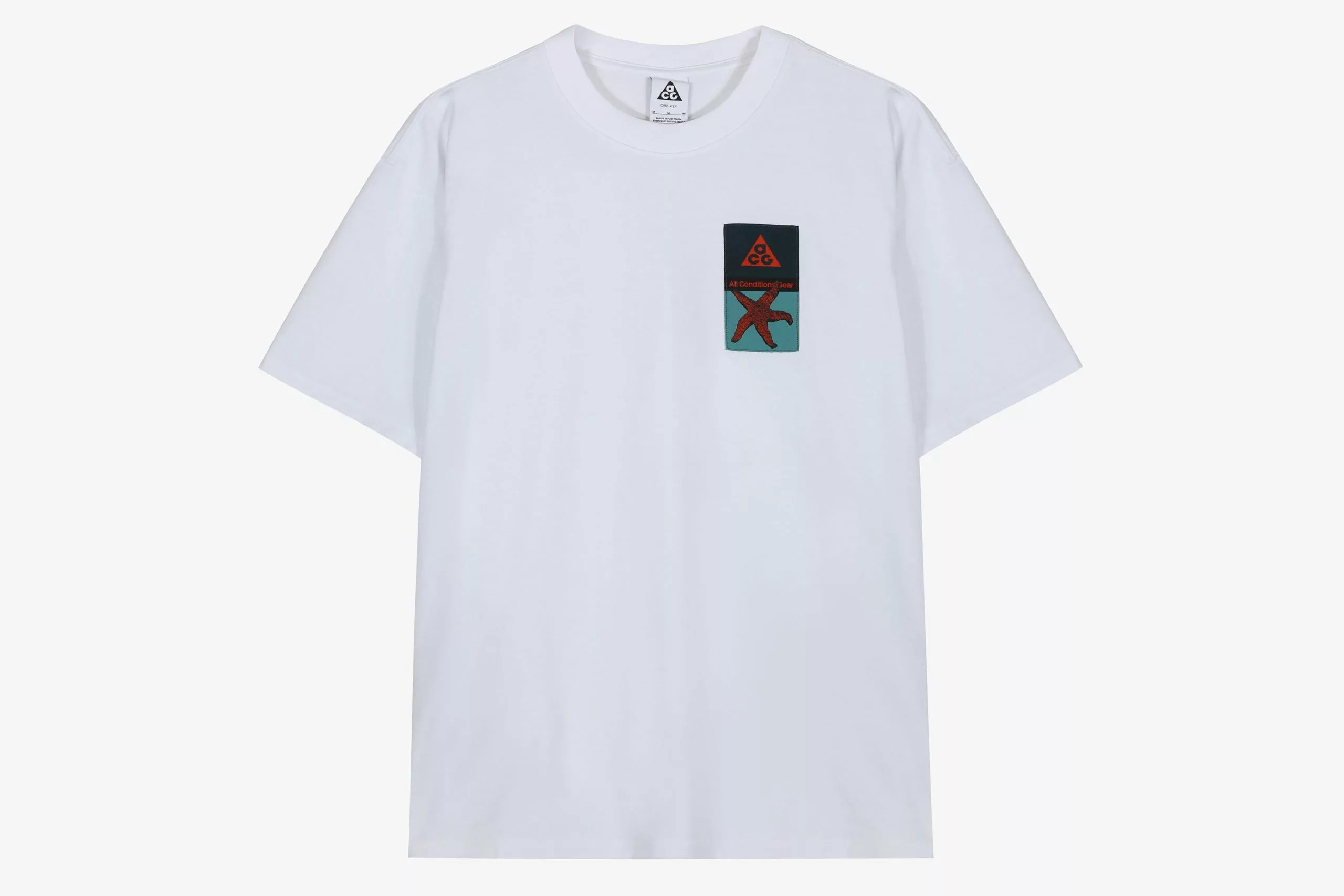 Nike ACG Patch Tee 1 Nike ACG Patch Tee