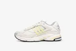 Adidas Response CL