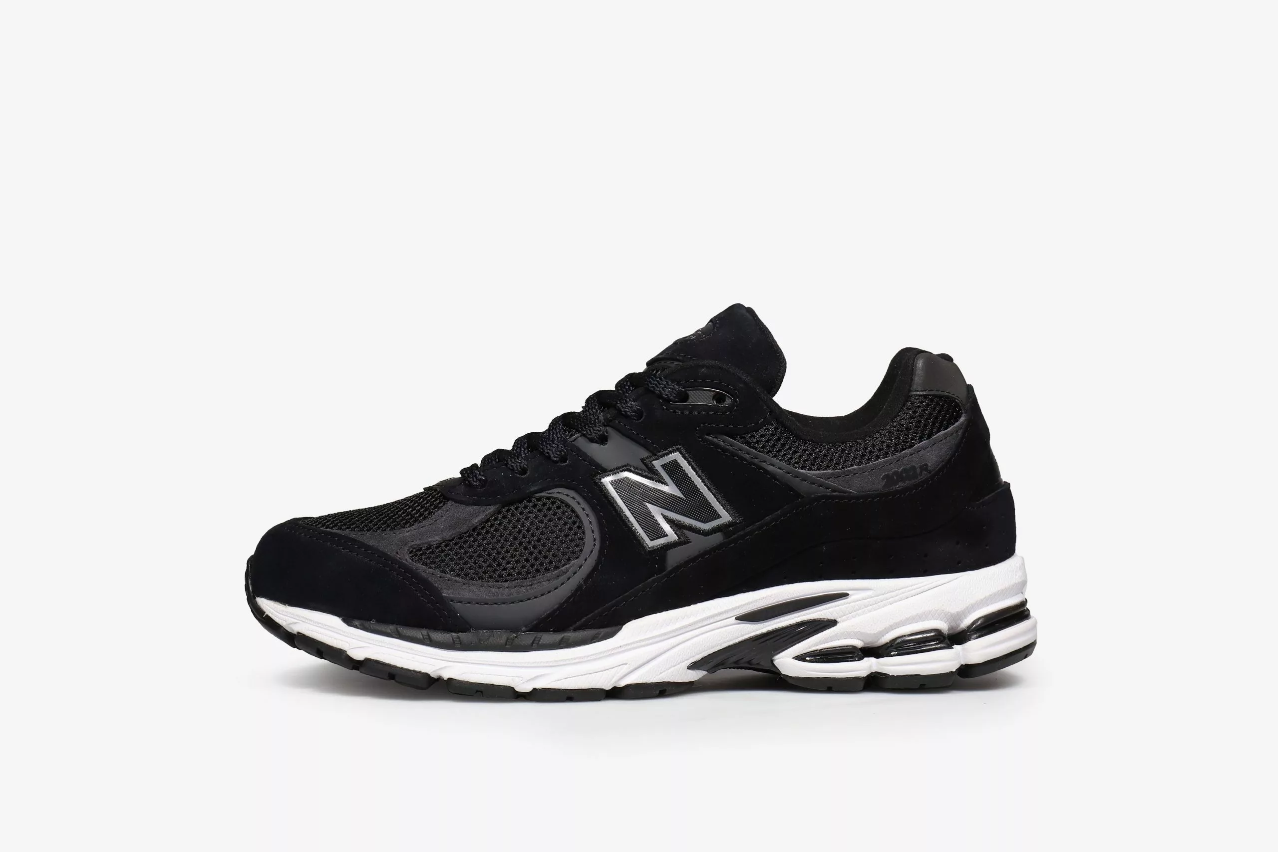 New Balance M2002RBK 1 New Balance M2002RBK