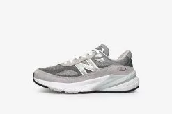New Balance M990GL6